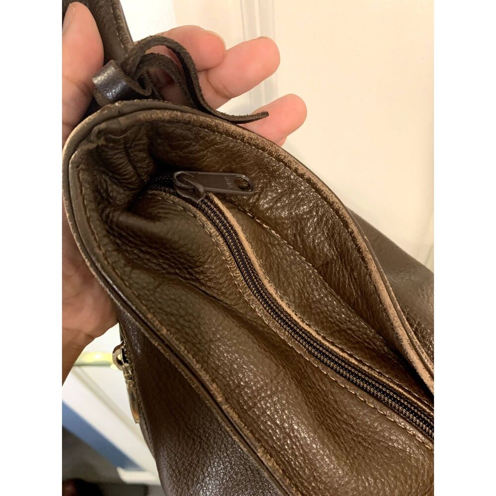 Vtg Village Tannery by Sevestet New York Chocolate Brown Leather Crossbody Bag - Picture 10 of 11